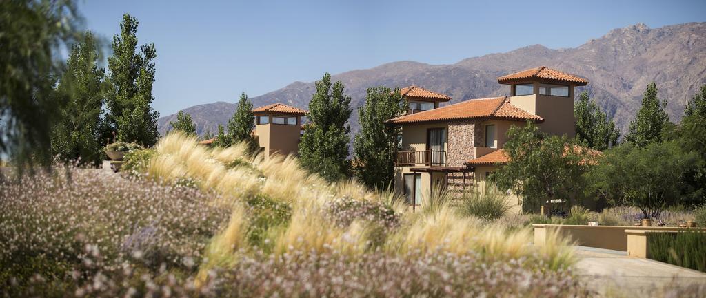 Grace Cafayate Hotell Eksteriør bilde The Village at Stone Canyon